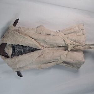 Ellen Reyes Petite Fluffy Vest